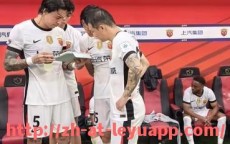 乐鱼体育入口-火箭队夏季联赛完整名单与表现亮点回顾